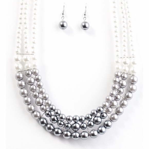 Ladies  pearl  white and gray necklace set. - Picture 2 of 3